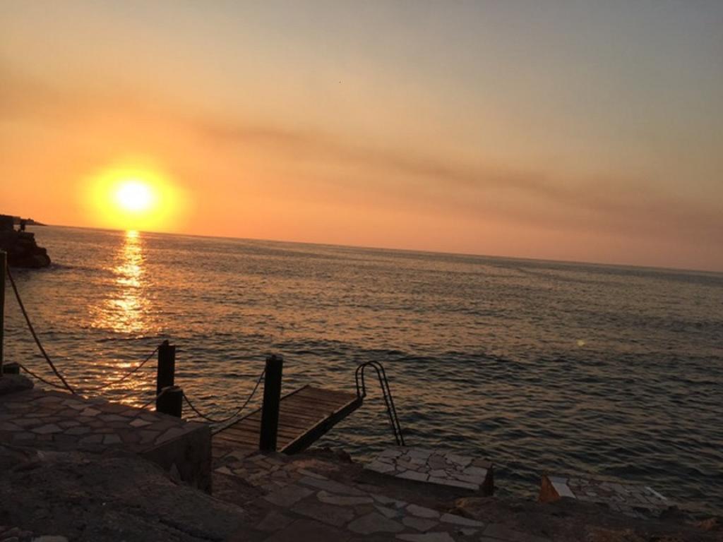 ג'ונייה Holiday Suites Hotel & Beach Resort מראה חיצוני תמונה