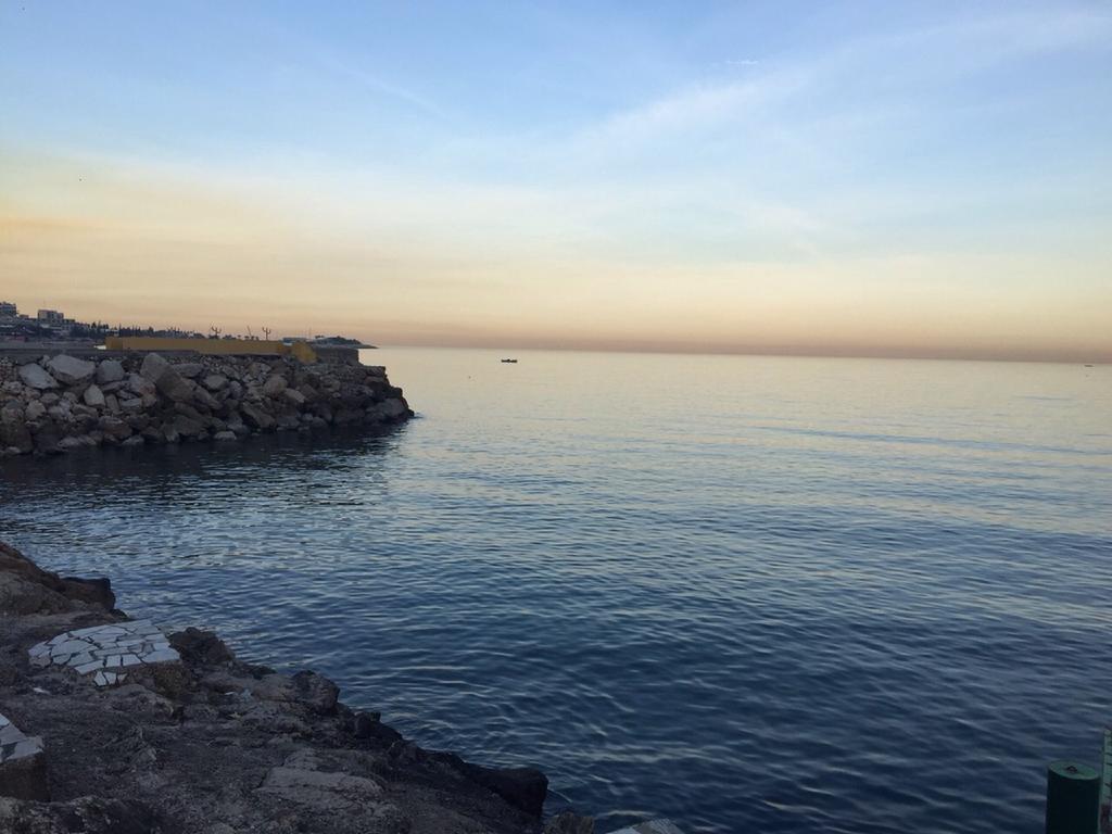 ג'ונייה Holiday Suites Hotel & Beach Resort מראה חיצוני תמונה