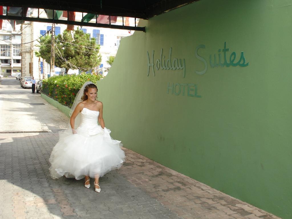 ג'ונייה Holiday Suites Hotel & Beach Resort מראה חיצוני תמונה